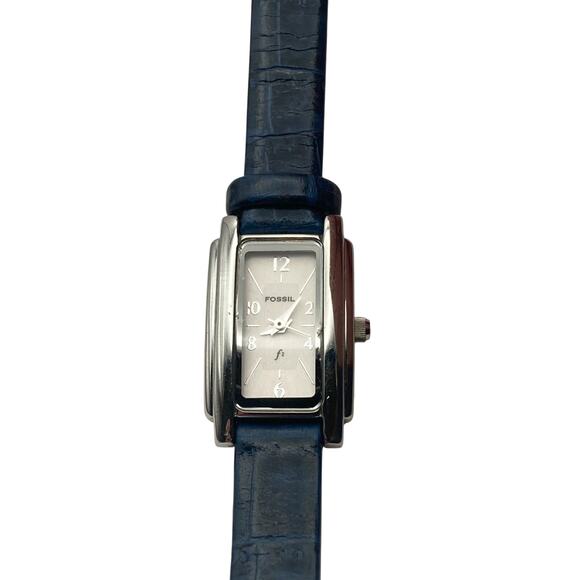 Fossil F2 Women's Watch 17mm with Original Blue Leather Band and New Battery - Picture 1 of 9